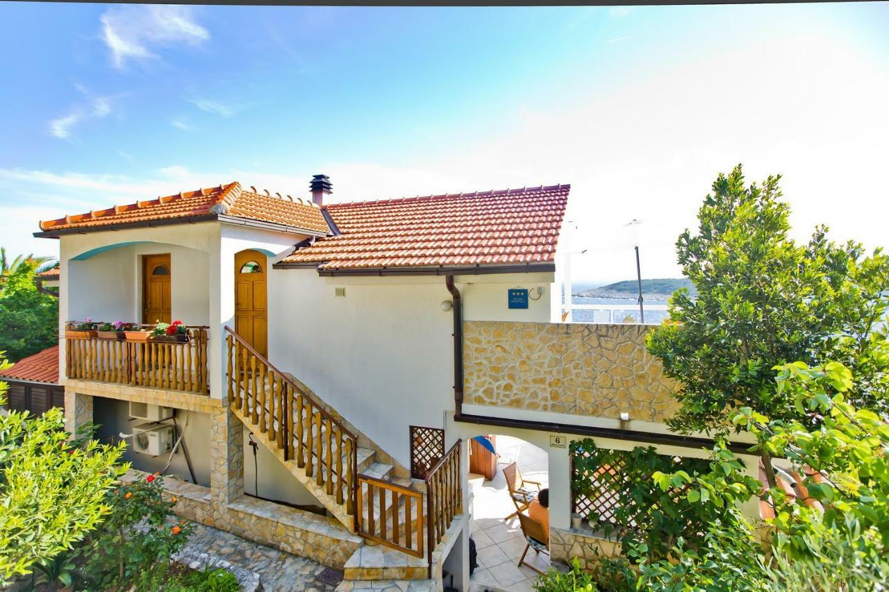 Apartments Cloud Đảo Hvar Ngoại thất bức ảnh