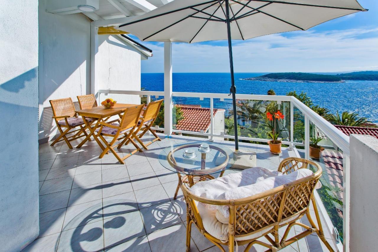 Apartments Cloud Đảo Hvar Ngoại thất bức ảnh