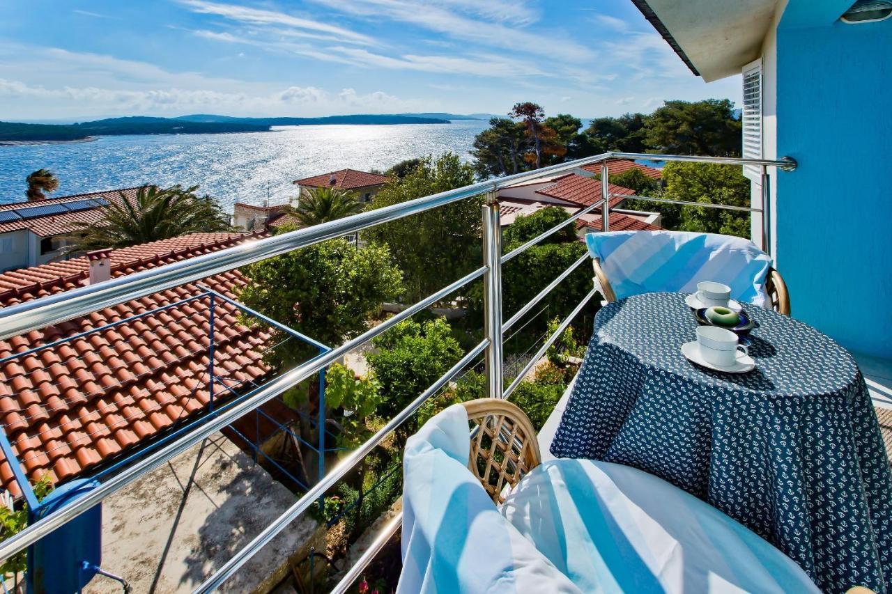 Apartments Cloud Đảo Hvar Ngoại thất bức ảnh